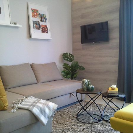 Alexandra Apartment Hajduszoboszlo - Chic Flat Bagian luar foto